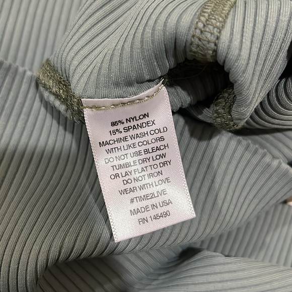 Electric & Rose Sawyer Ribbed Ankle Legging in Army Size Medium - Picture 9 of 9